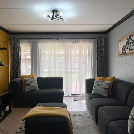 Maneli 69 Apartment Boksburg Exterior photo