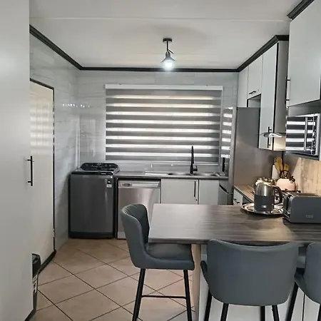 Maneli 69 Apartment Boksburg Exterior photo