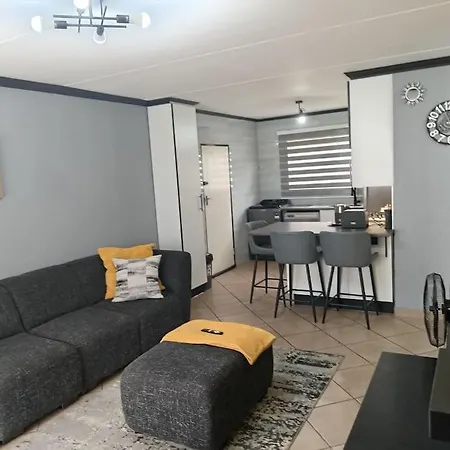 Maneli 69 Apartment Boksburg Exterior photo
